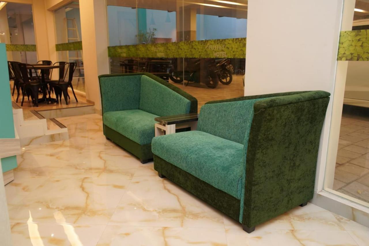 Aruuman Hotel Simpanglima Semarang Exterior foto