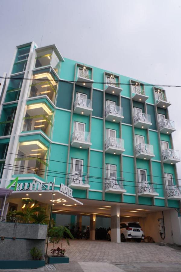 Aruuman Hotel Simpanglima Semarang Exterior foto