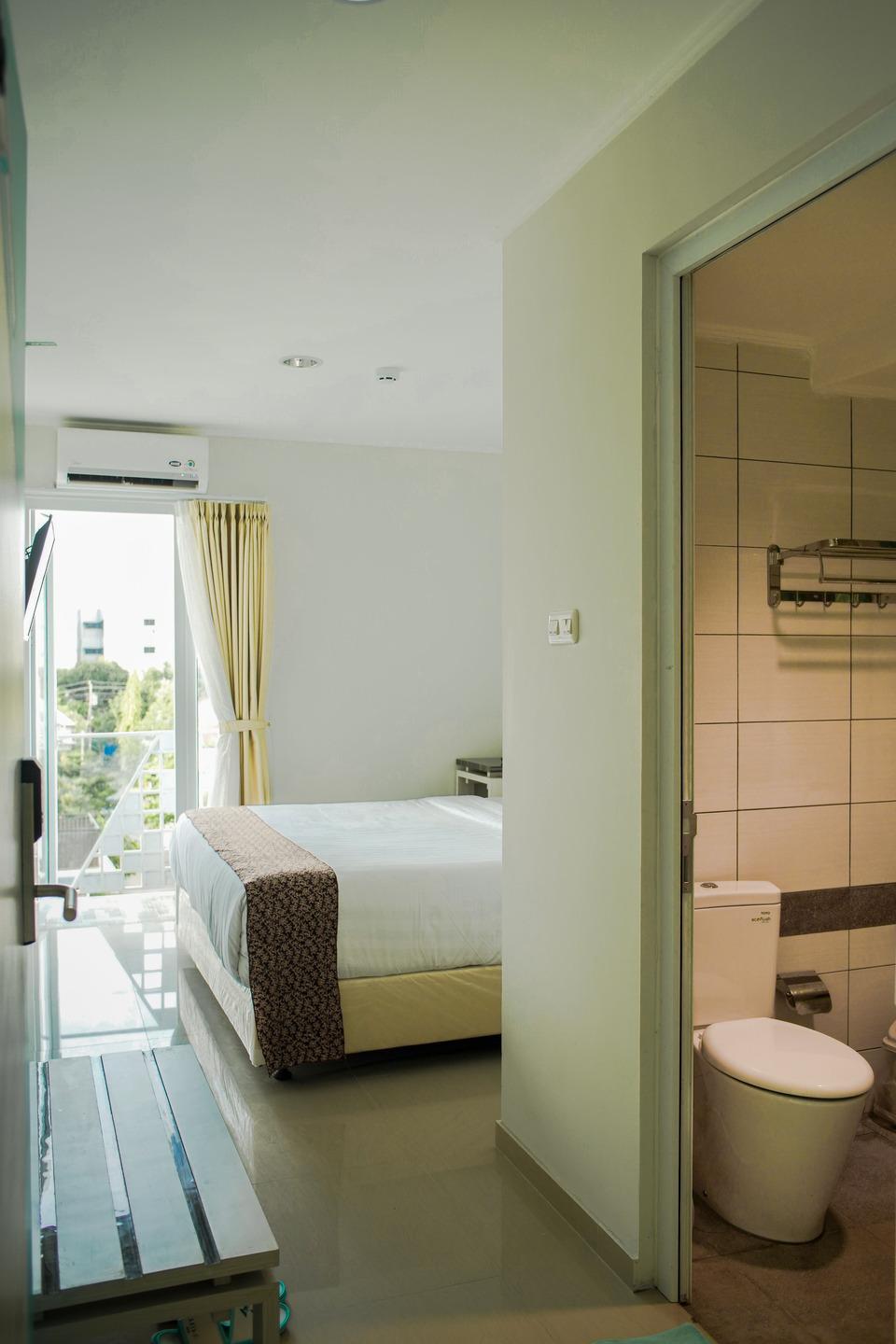 Aruuman Hotel Simpanglima Semarang Exterior foto