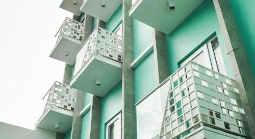 Aruuman Hotel Simpanglima Semarang Exterior foto